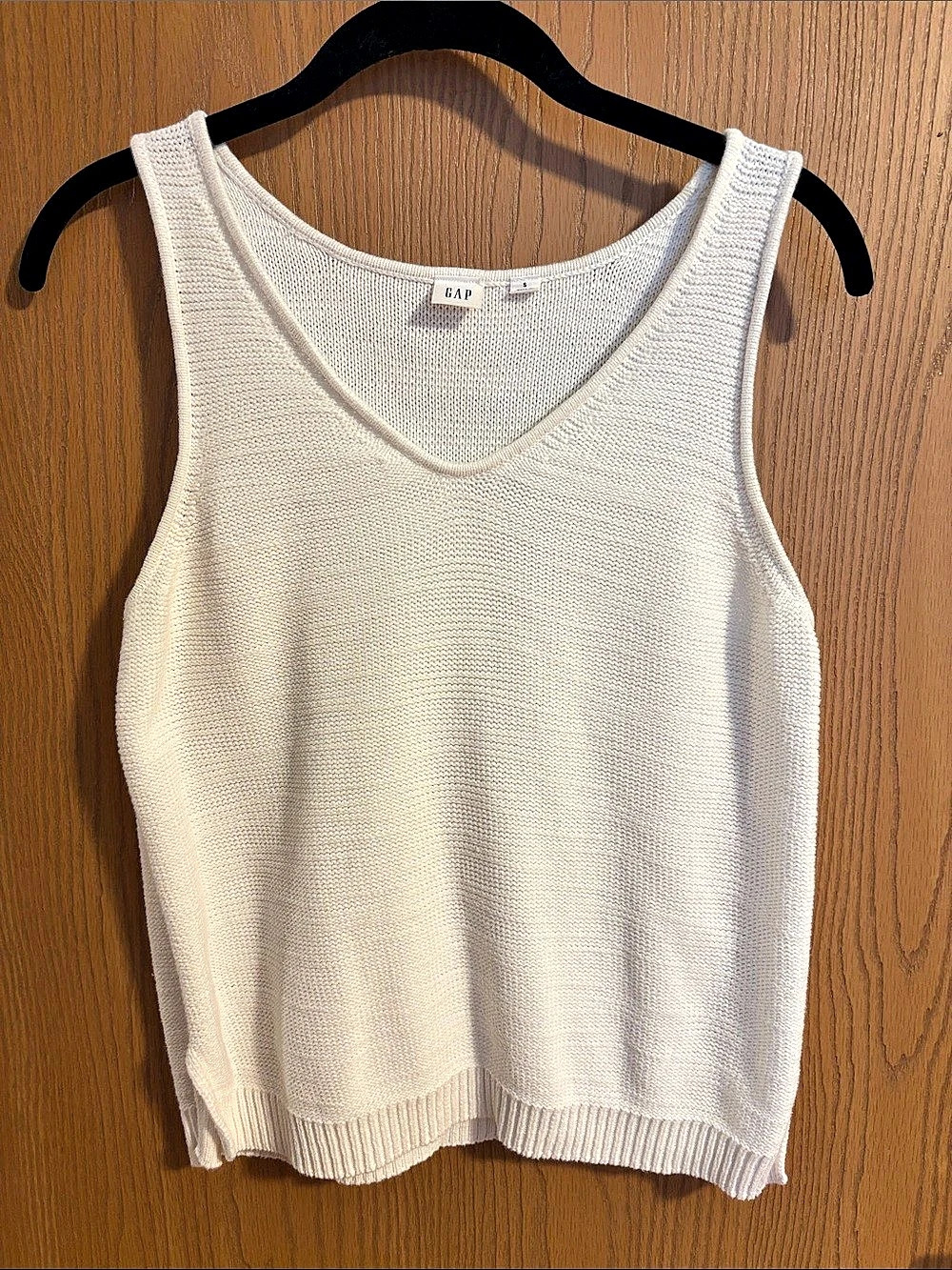 Gap Knit Tank Top in Cream Size Small Like New